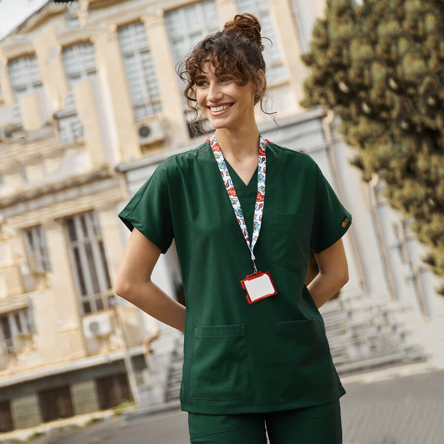 Avcı Yeşili Dr. Greys  Scrubs Takım Lüks Likralı Kumaş