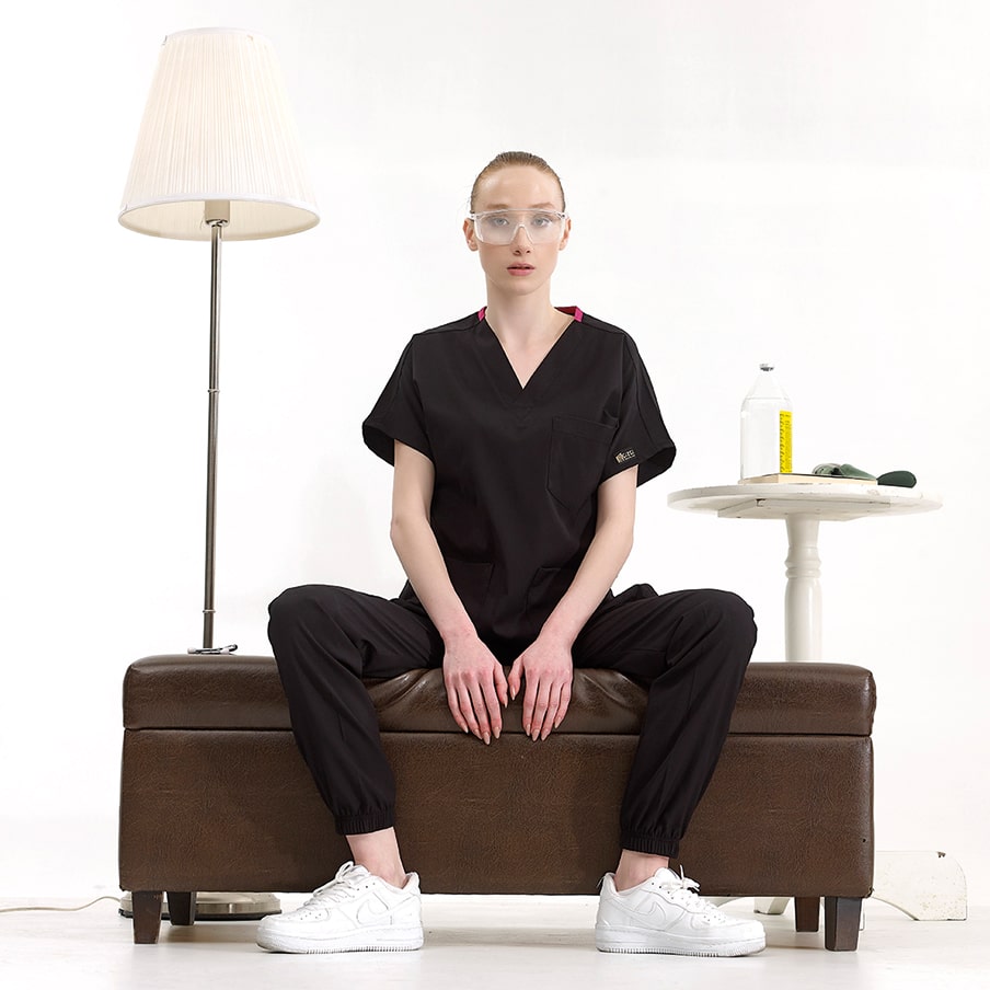 Siyah Jogger  Scrubs Takım Lüks Likralı Kumaş
